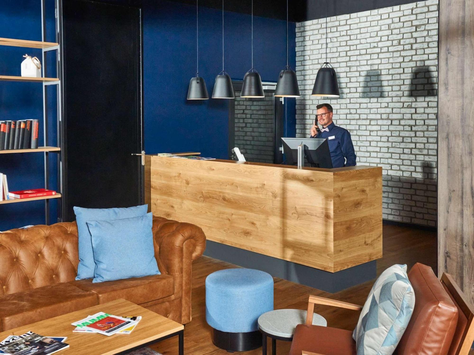 Ibis Budget Зинген Экстерьер фото